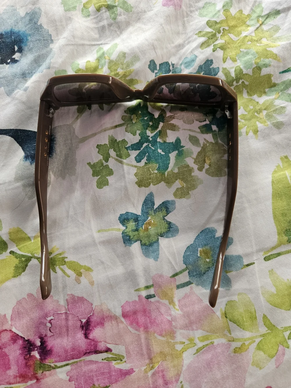 Quay Australia Brown Cat-Eye Sunglasses with Gradient Lenses